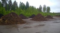 The summer 2016 composting experiments have started in May 2016 in Koukkujärvi